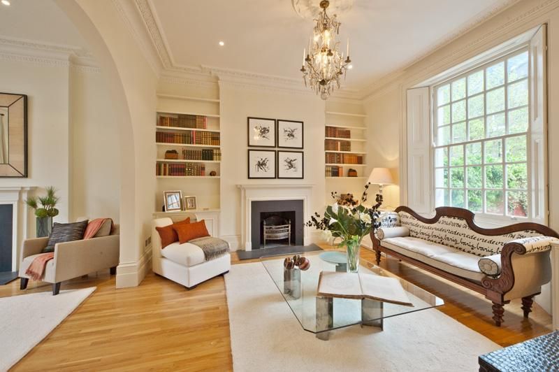 London office sitting area